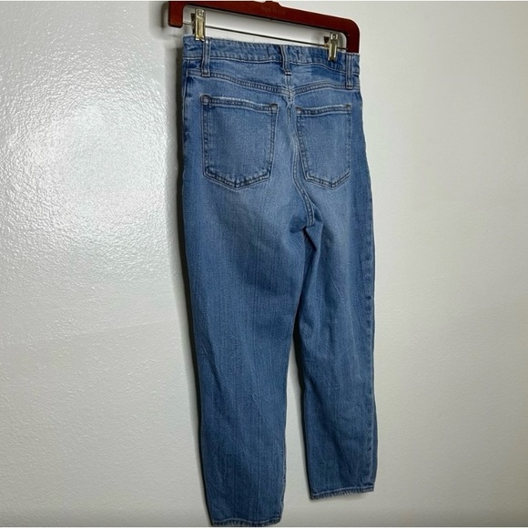 Abercrombie High Rise Mom Jeans - Picture 2 of 4